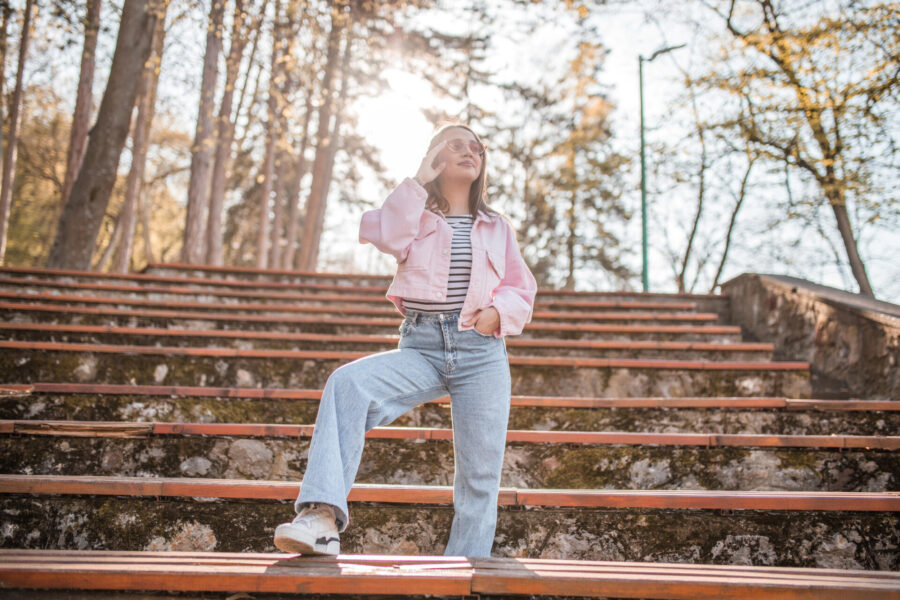 2025 Fall Fashion: What to Wear When the Leaves Turn 3 Beautiful smiling woman enjoying a sunny day in the park